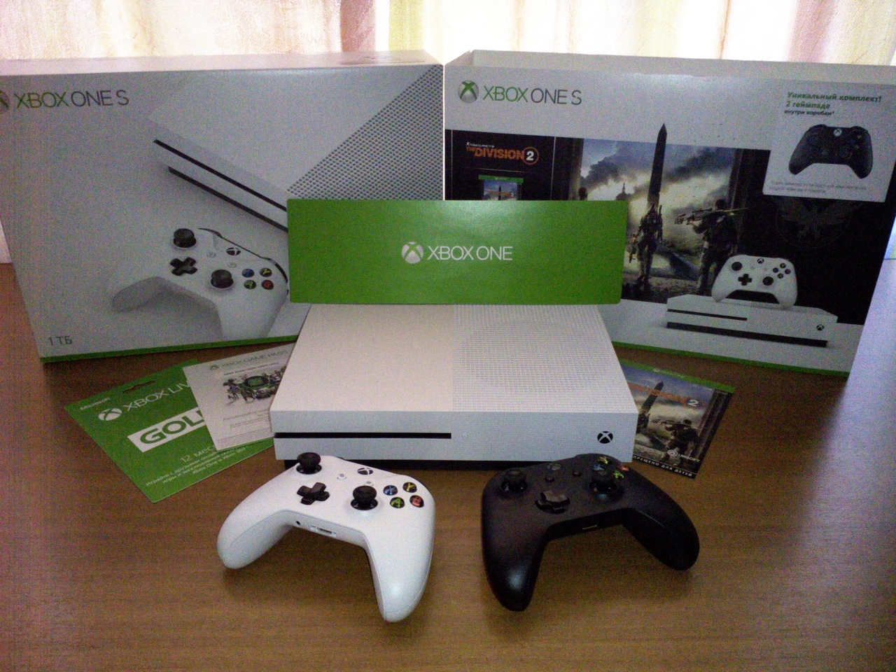 Legends купить xbox. Заказанная приставка Xbox Series s. Xbox Series x корпус приставки индивидуальный. Приставка для телевизора игровая Xbox 4. Игровая консоль Xbox в интерьере.